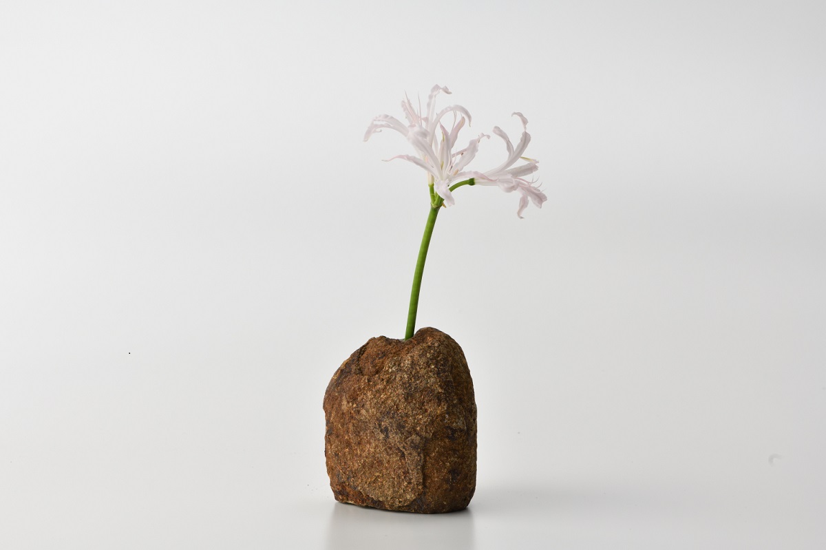加茂七石（鞍馬石）一輪挿し 【京の庭大工 植司 皆川拓哉】 | 商品詳細